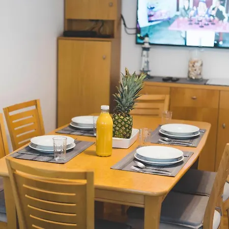 49 - Tiago's Surf House Апартаменты *