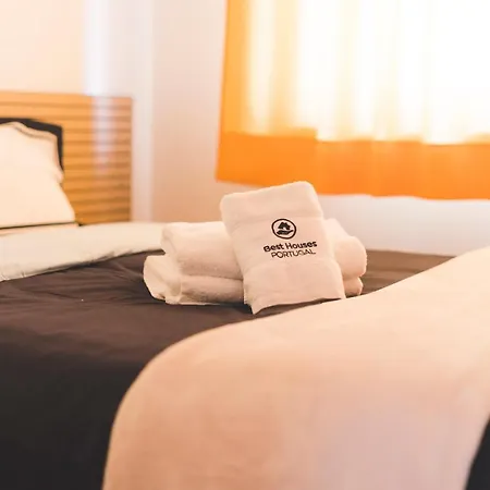 Апартаменты 49 - Tiago's Surf House Атогиа-да-Балейя